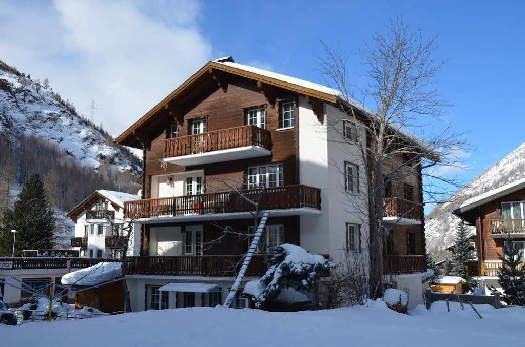 Apartament Haus Alpenperle Saas-Almagell Zewnętrze zdjęcie