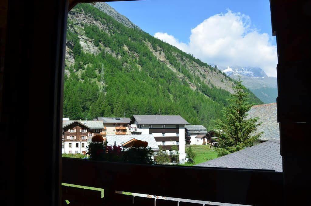 Apartament Haus Alpenperle Saas-Almagell Zewnętrze zdjęcie